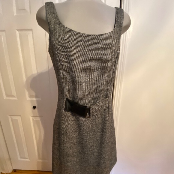 Logic Dress - EUC - Picture 3 of 10